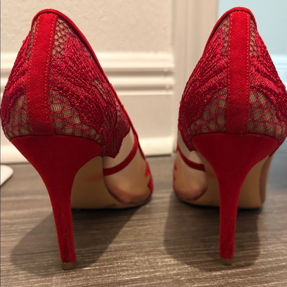 Jessica Simpson Red Lace Heels - Picture 3 of 4